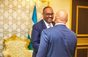 Maamulka Puntland oo sheegay in ay Mareykanka kala hadleen ka faa’iideysiga Kheyraadka sida Shidaalka+Sawirro