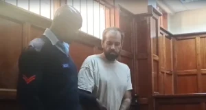 Muwaadin Mareykan ah oo lagu eedeeyey inuu si sharci darro ah ugu sugnaa Kenya oo qosol ku abuuray maxkamad ku taalla Nairobi