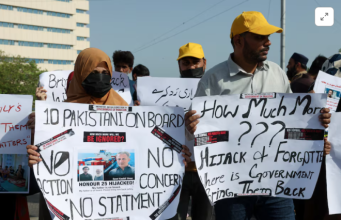 Pakistan: Ehellada Shaqaalaha Markab lagu afduubtay Soomaaliya oo Bannaanbax dhigay