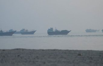 Maraakiibta ku xayiran Marinka Hormuz oo looga dhex dabbaaldegay heshiiska Maraykanka & Iiraan