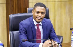Dowladda muddo dhaafka ah oo markale weerar afka ah ku qaaday siyaasiyiinta mucaaradka