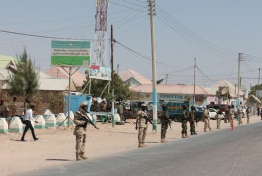Dhaqdhaqaaqyo ciidan oo Garowe ka socda ayaa sare u qaaday walaaca shacabka