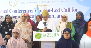 Haweenka Soomaaliyeed oo Xasan Sheekh ugu baaqay inuu wada hadal la yeesho mucaaradka