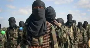 AL-shabaab oo weerar ka gaysatay Ismaamulka Mandheera