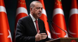 Erdoğan oo u gudbiyay Baarlamaanka codsi in lagu kordhiyo muddada ay ciidamada Turkigu ka howlgalayaan Soomaaliya