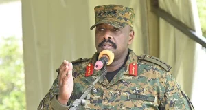 Taliyaha Ciidanka Uganda oo ku baaqay in Ciidanka AUSSOM sii joogaan Soomaaliya
