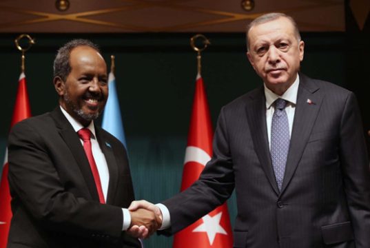 Turkiga oo Soomaaliya ka reebay barnaamijka fiisaha elektaroonigga ah