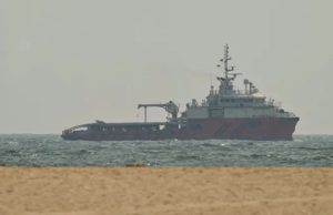 Maraykanka oo duqeeyey dekedo ku yaalla Iiraan, kadib markii Iiraan xidhay Marinka Hormuz