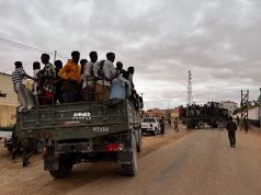 Puntland oo Gaalkacyo ku qabatay laba gaari oo siday ciidamo ka tirsan dowladda Federaalka