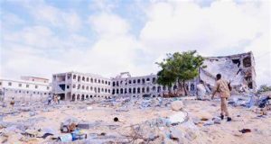 Burburinta guryaha Muqdisho Yaa qaadaya mas’uuliyadda sharci iyo siyaasadeed?