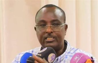 Tookiyo: Shacabka oo laga xiray xafiiskii ay ku bixinayeen lacagta dhulka