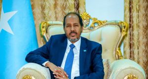 Dhaliil loo jeediyey Xasan Sheekh oo la xiriirta sharciyadda hoggaanka iyo nidaamka siyaasadeed ee Soomaaliya