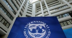 IMF oo ka digtay caqabado dhaqaale oo Soomaaliya wajahaya